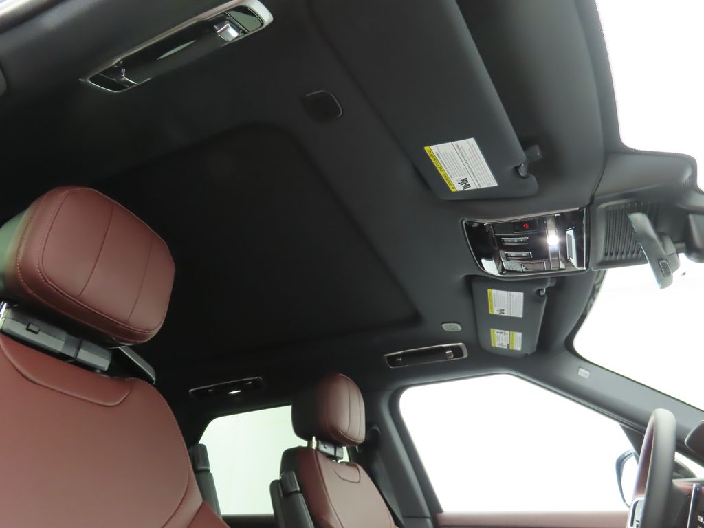 2025 Land Rover Range Rover Sport P530 Dynamic SE photo 14