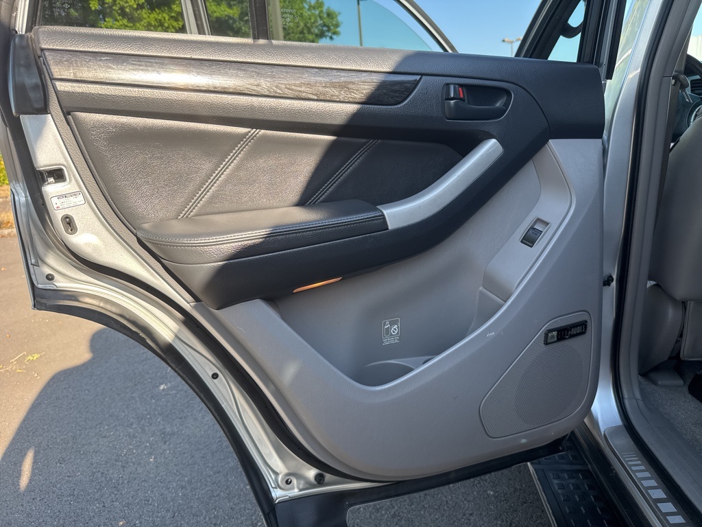 2007 Toyota 4Runner Limited V8 photo 17