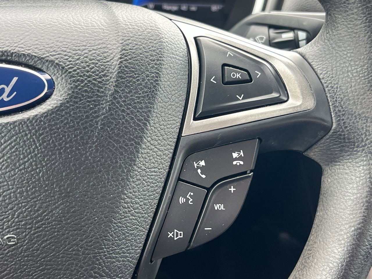 2017 Ford Fusion S Hybrid photo 24