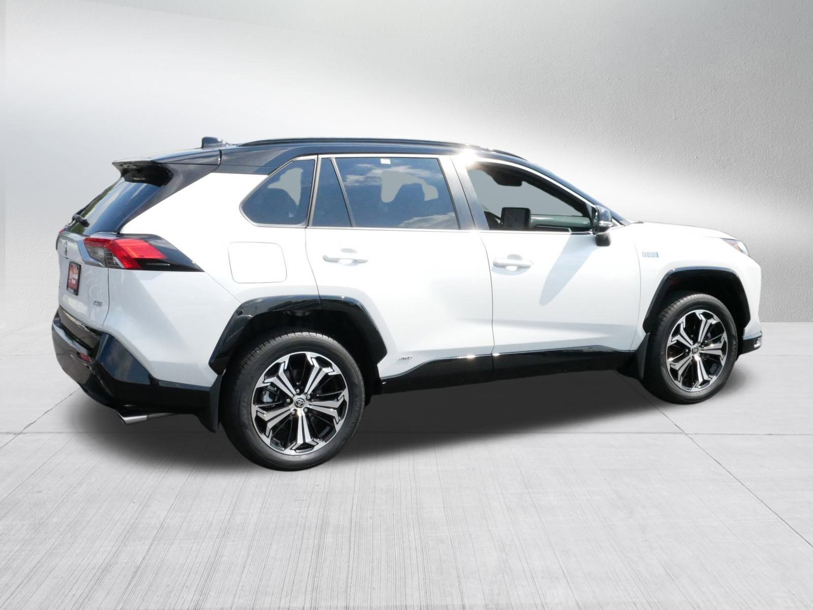 2023 Toyota RAV4 Prime XSE photo 6