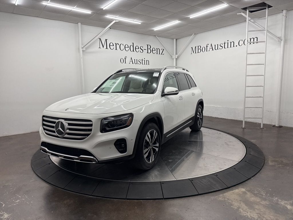 2026 Mercedes Benz GLB 250 4MATIC photo 2