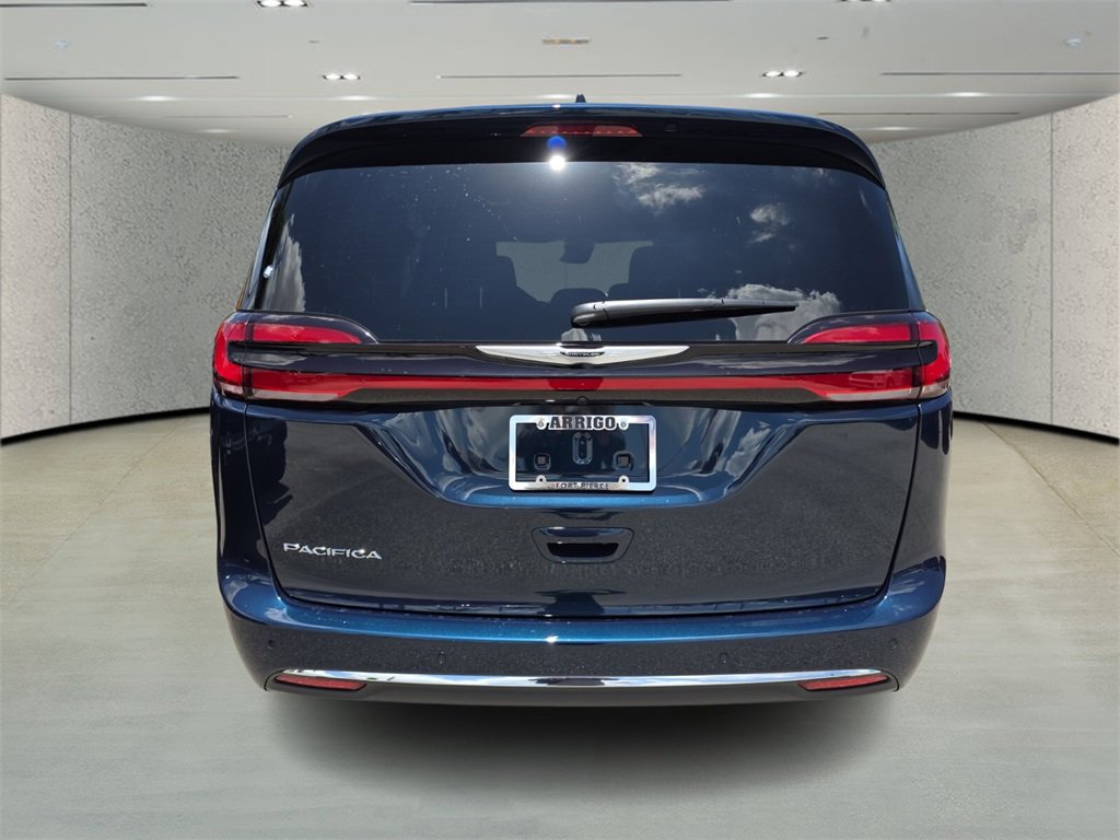 2025 Chrysler Pacifica photo 5