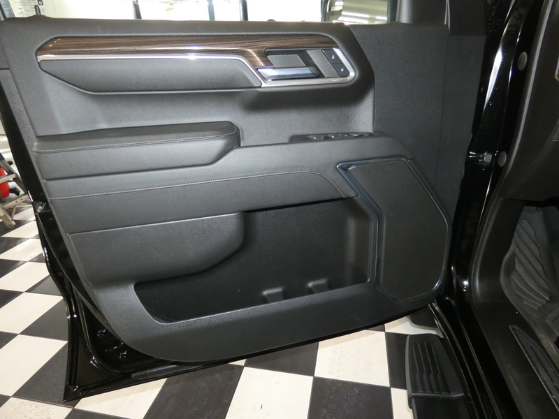 2023 Chevrolet Silverado 1500 RST photo 18