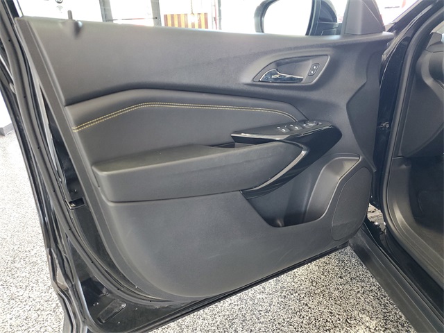 2024 Chevrolet Trax LT photo 7
