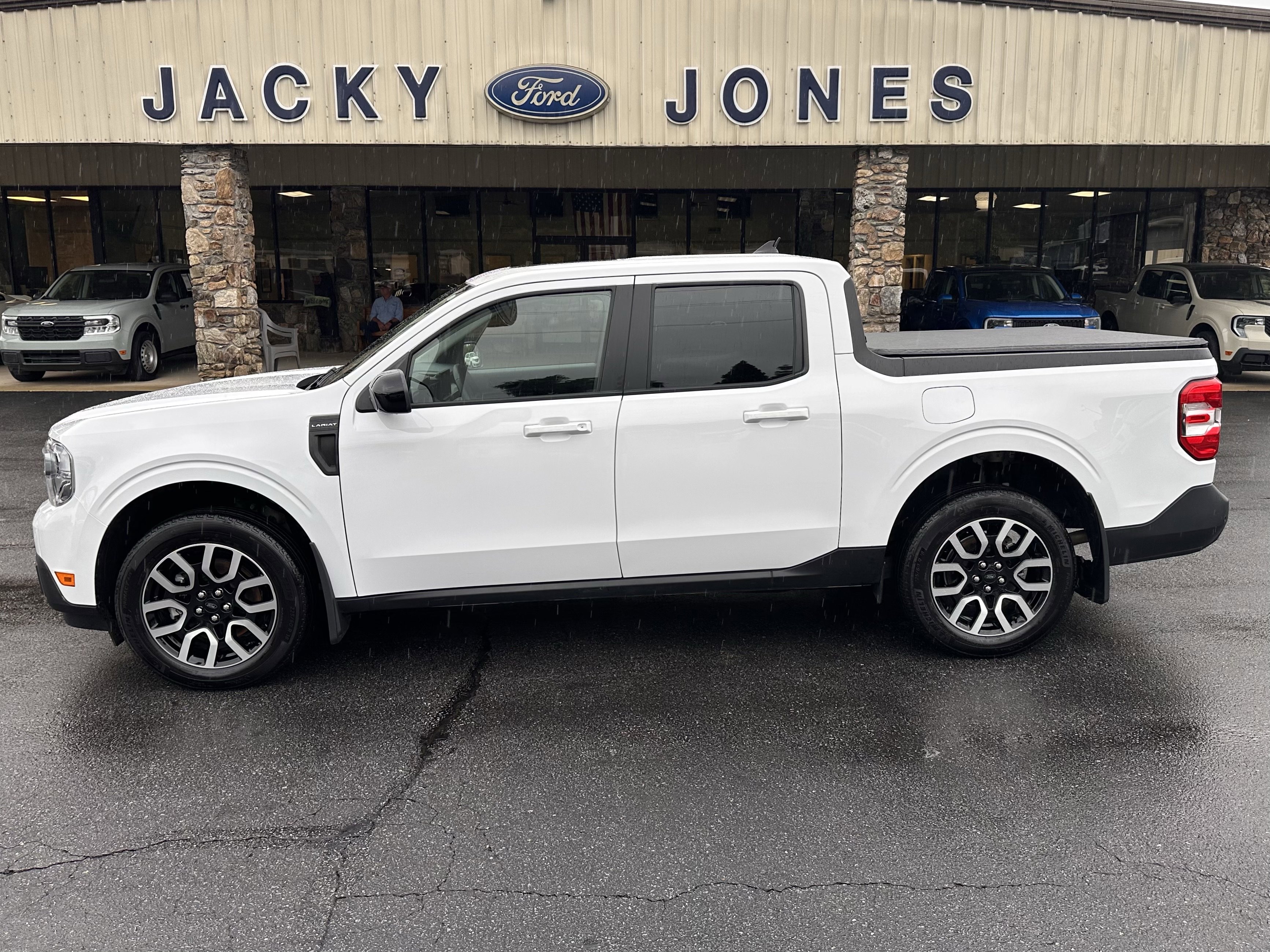 2024 Ford Maverick Lariat's photo