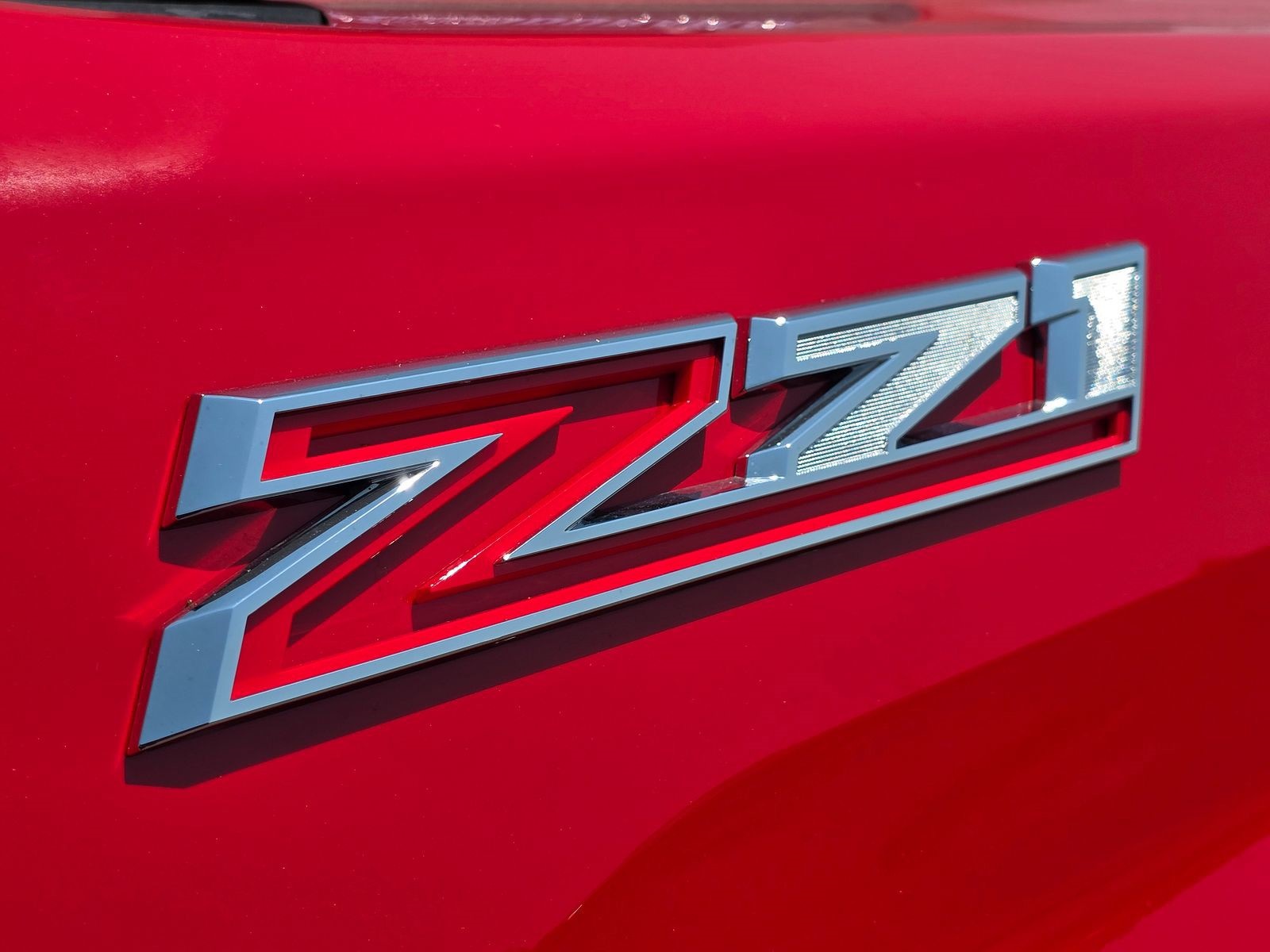 2025 Chevrolet Silverado 2500HD Custom photo 6