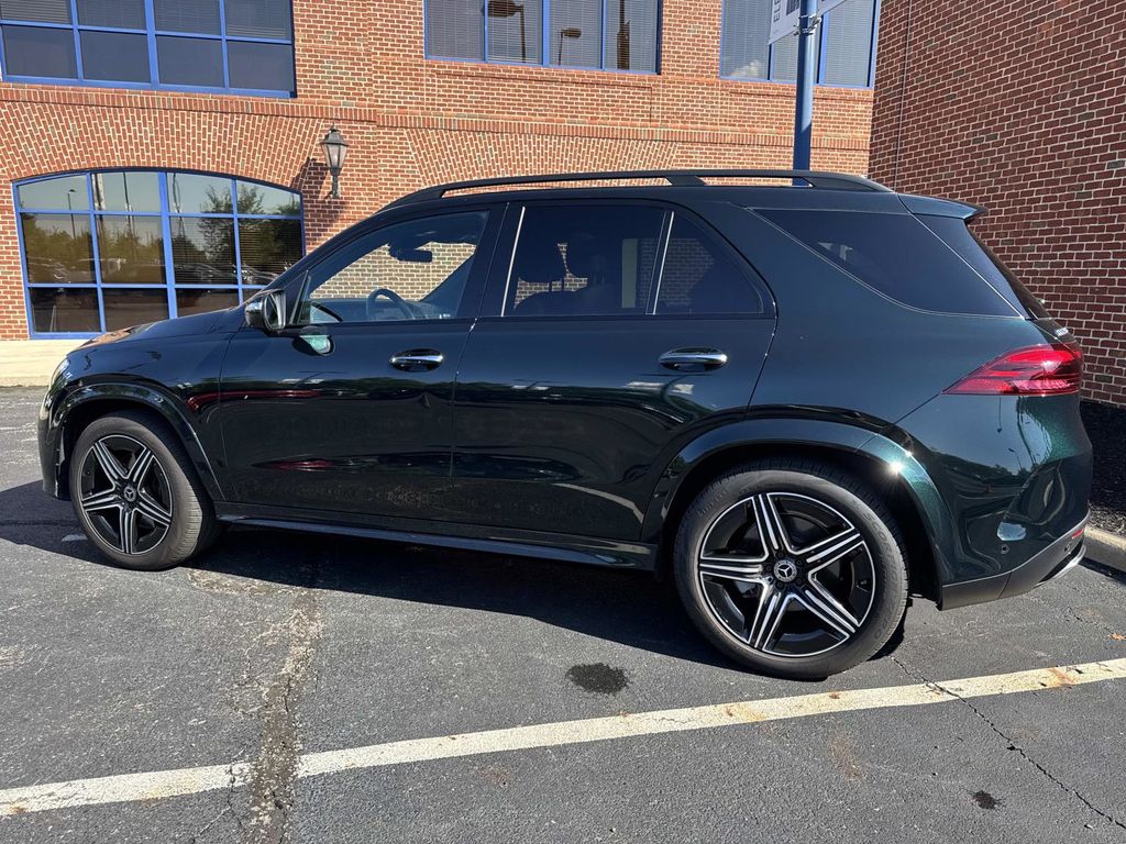 2024 Mercedes Benz GLE 580 4MATIC photo 2