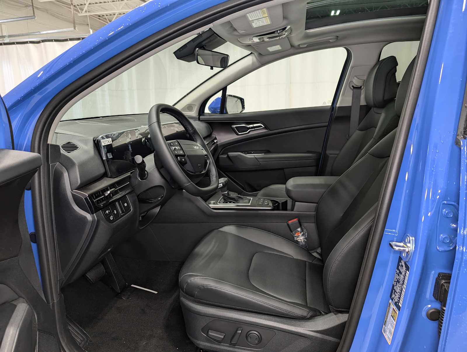 2026 Kia Sportage EX photo 4