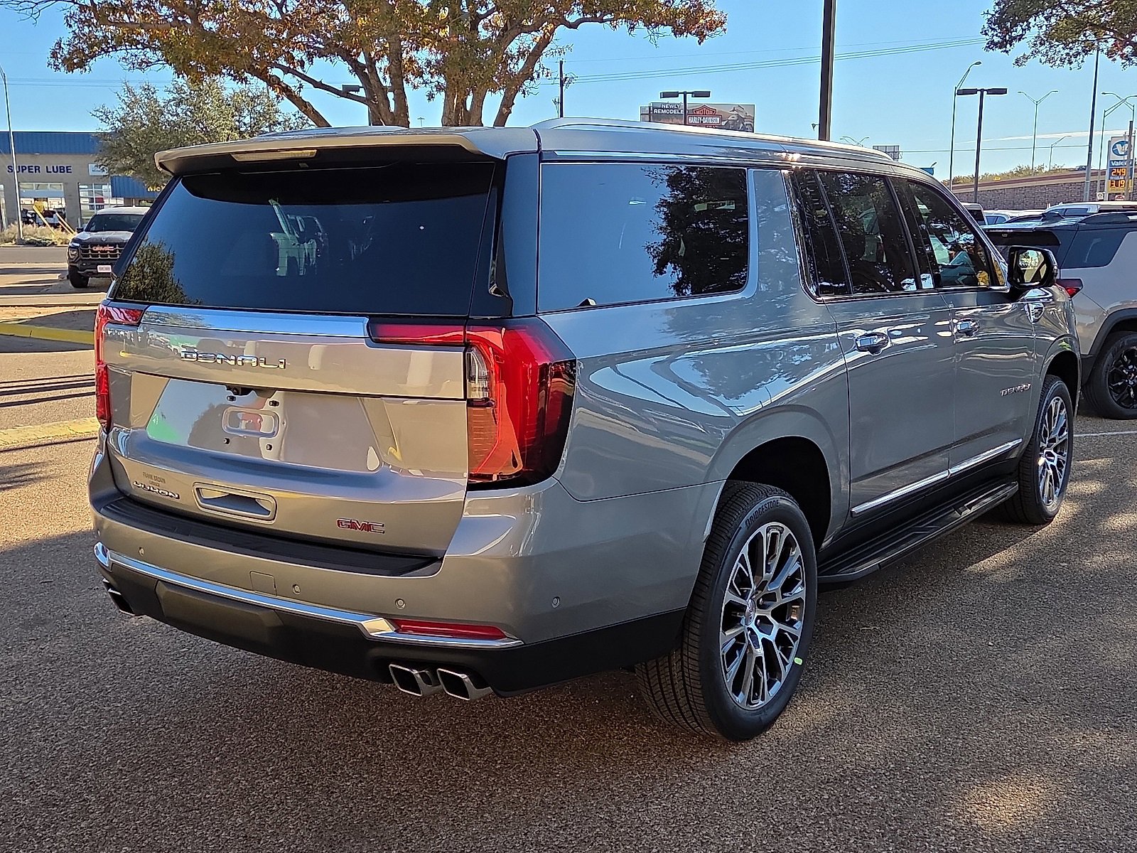2026 Gmc Yukon XL Denali photo 4