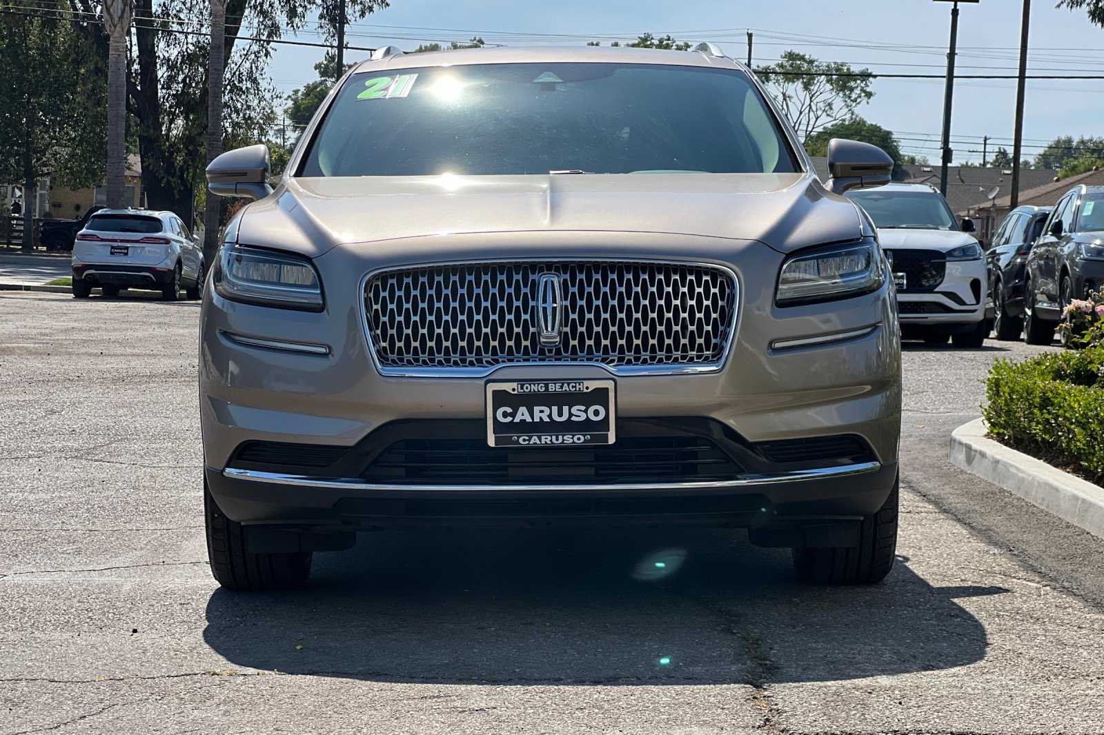 2021 Lincoln Nautilus Standard photo 8