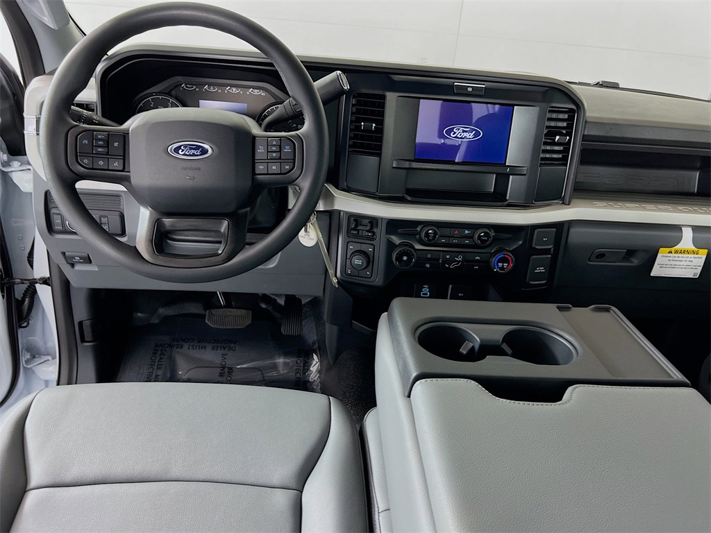 2026 Ford F-350 photo 23