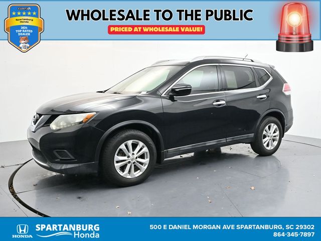 2015 Nissan Rogue SV's photo