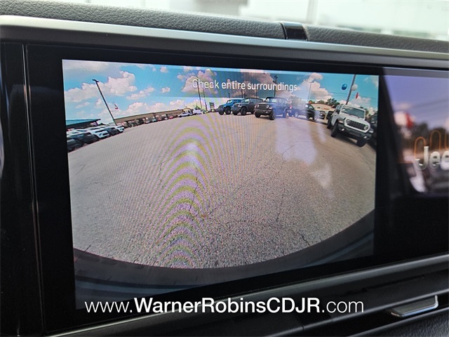2025 Jeep Wrangler Sport photo 17