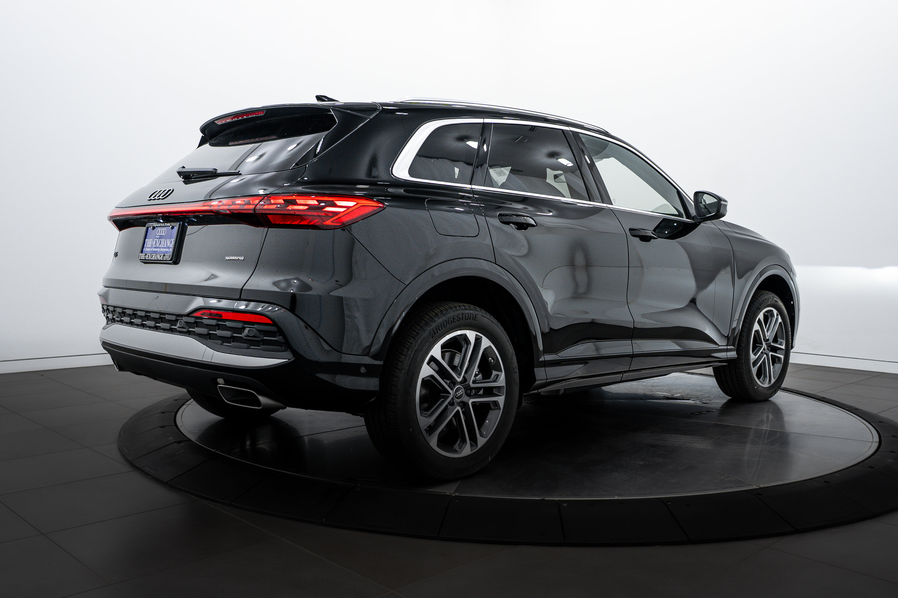 2025 Audi Q5 Premium Plus photo 4