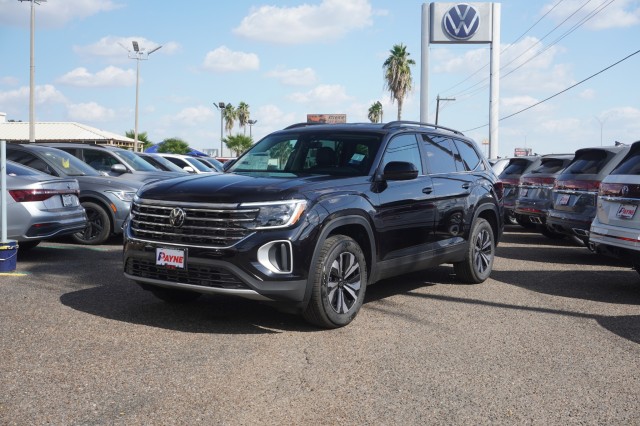 2026 Volkswagen Atlas SE's photo