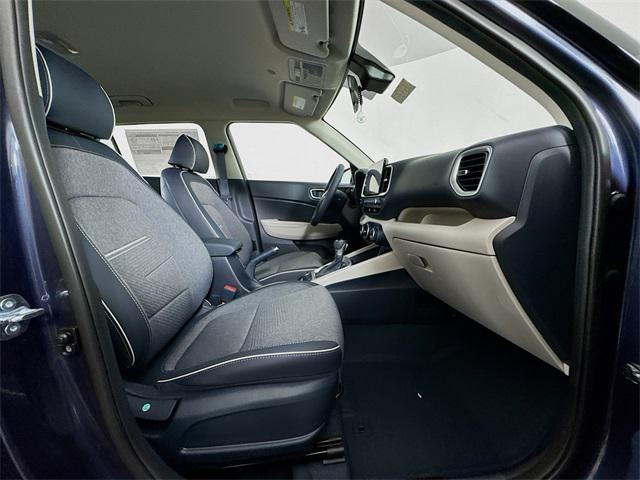 2025 Hyundai Venue Limited photo 36