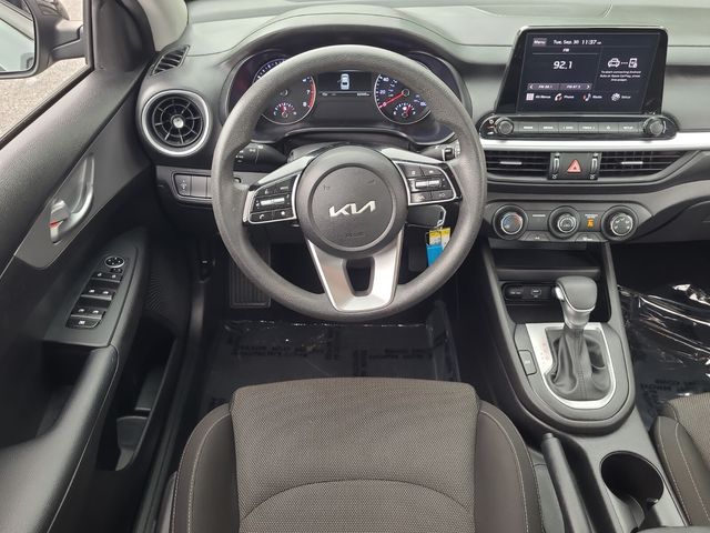 2023 Kia Forte LXS photo 8