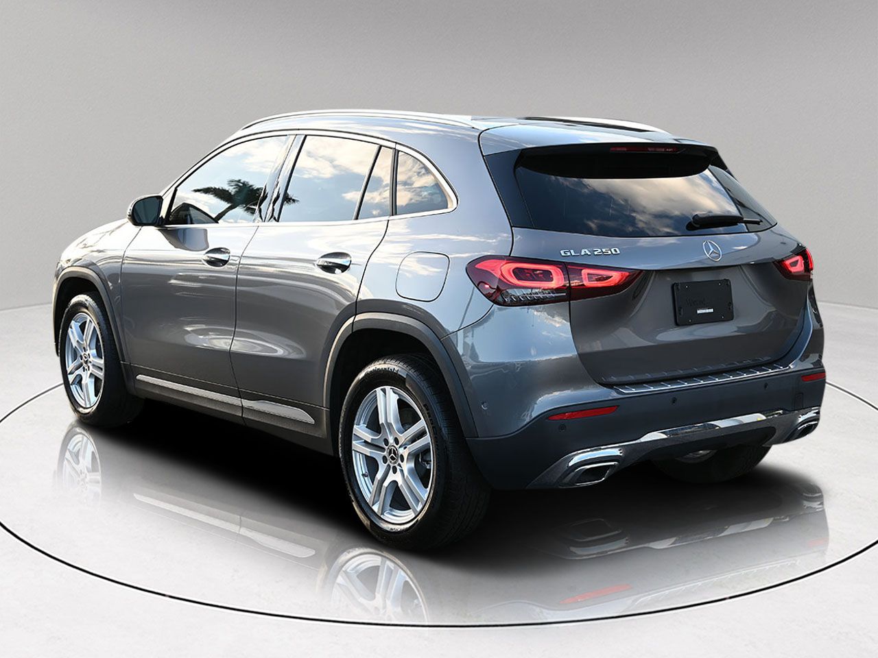 2023 Mercedes Benz GLA 250 photo 4