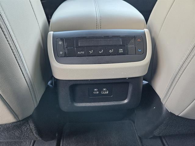 2023 Nissan Pathfinder SL photo 15