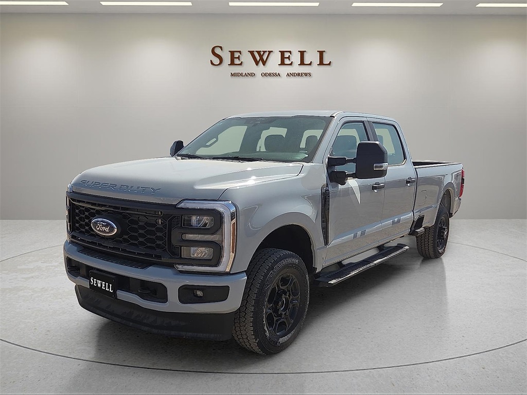 2025 Ford F-250 Super Duty XL's photo