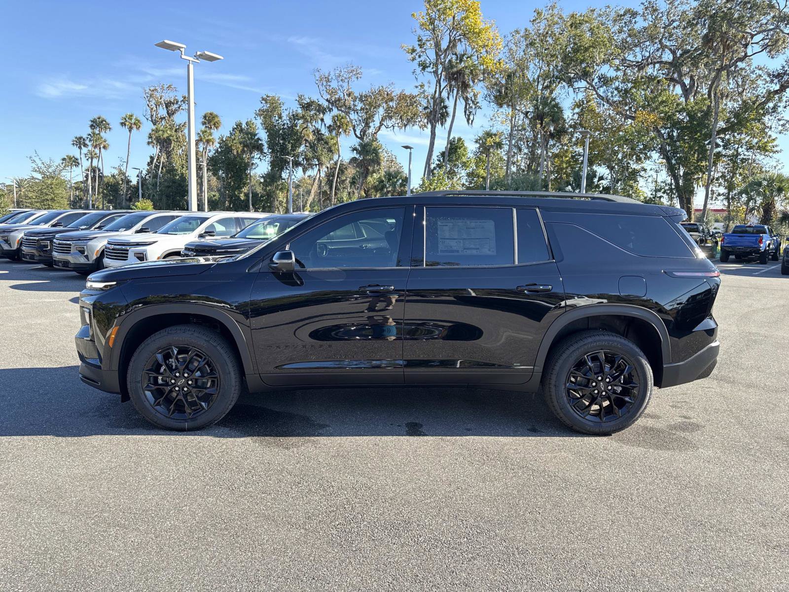 2026 Chevrolet Traverse photo 3