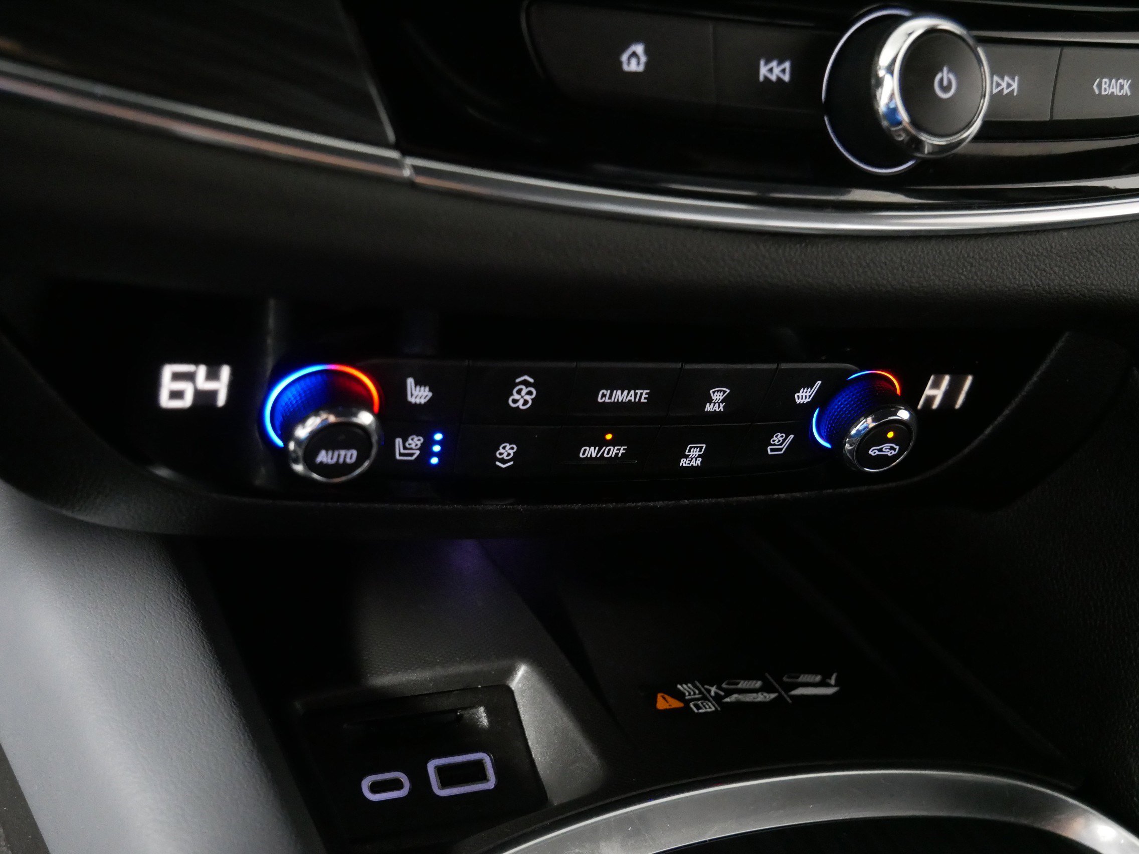 2024 Buick Enclave Premium photo 16