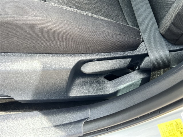 2025 Toyota Camry SE photo 22