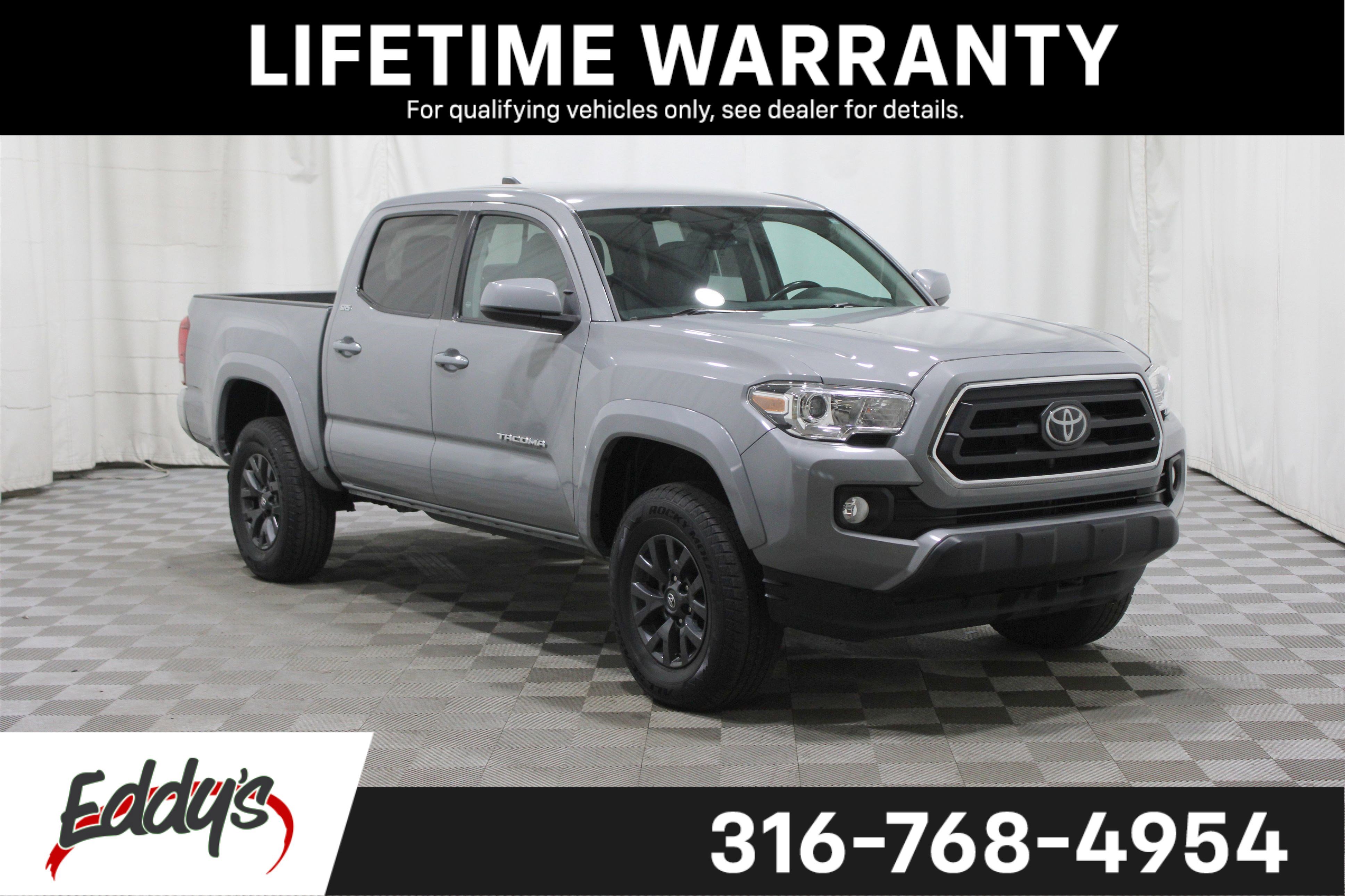 2021 Toyota Tacoma SR5's photo