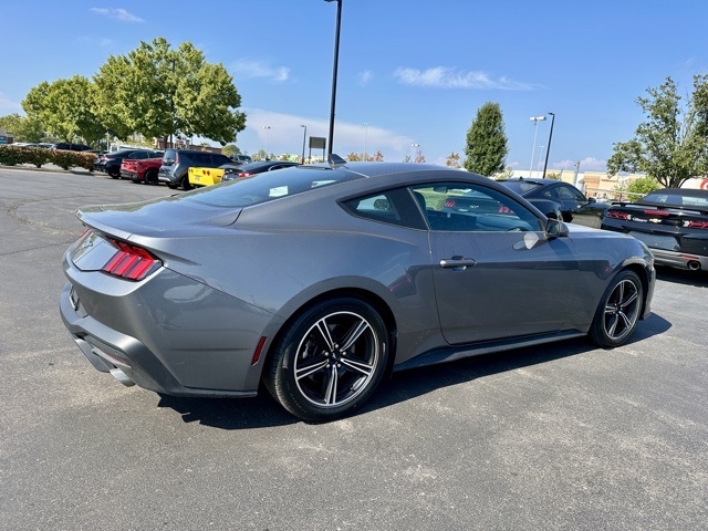 2024 Ford Mustang EcoBoost photo 3