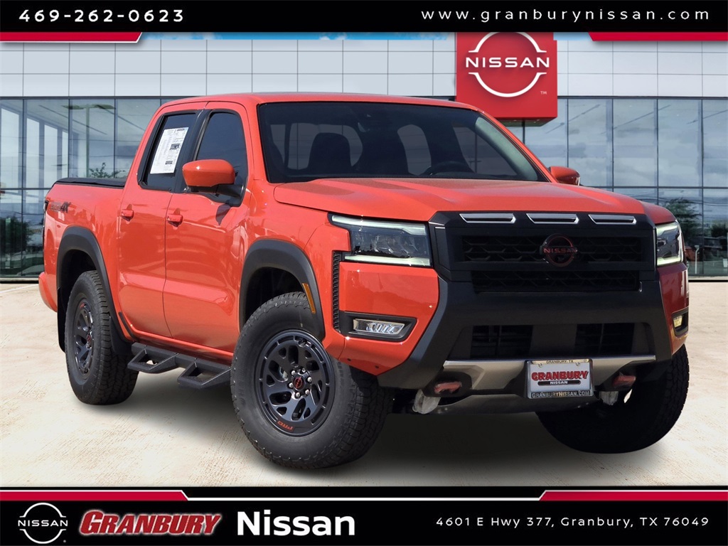 2026 Nissan Frontier PRO-4X's photo