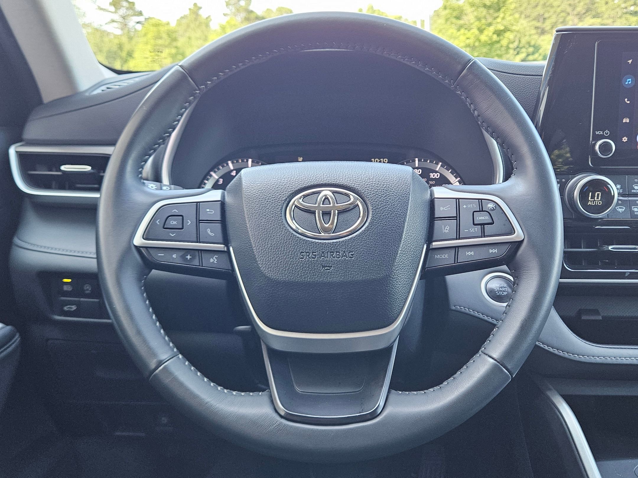 2024 Toyota Highlander XLE photo 15