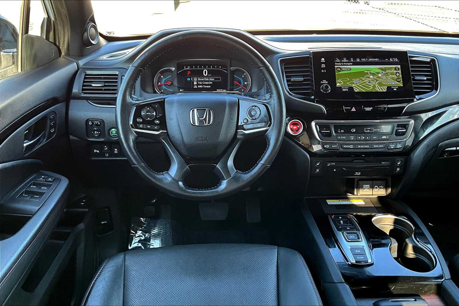 2022 Honda Pilot Black Edition photo 4