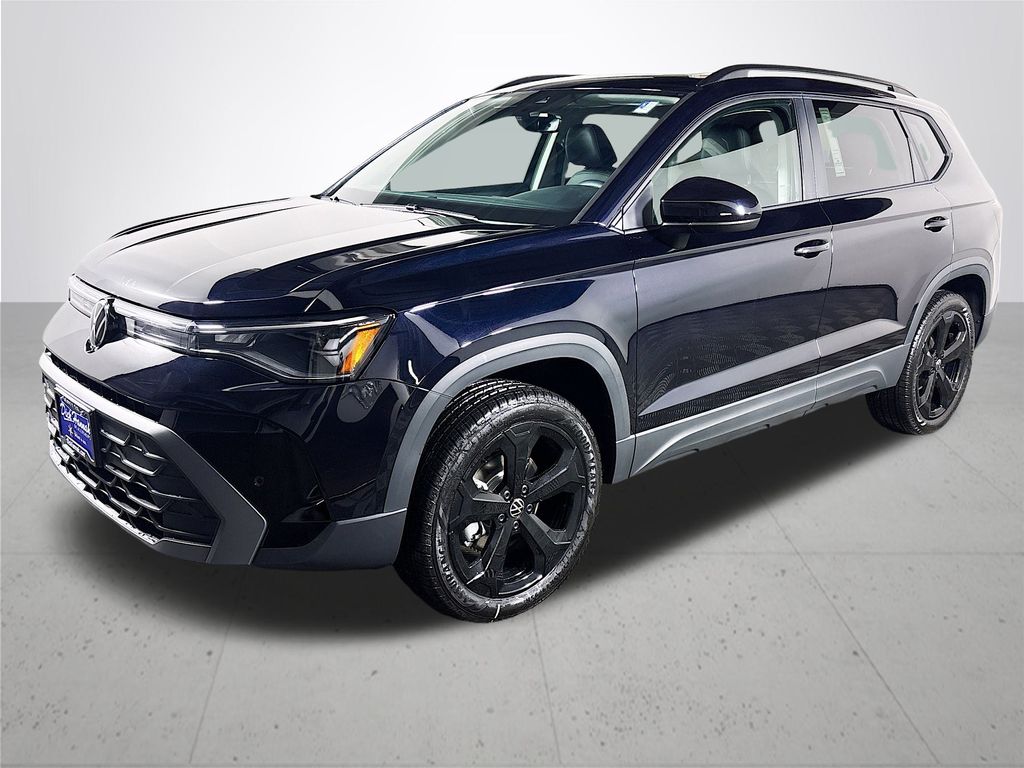 2025 Volkswagen Taos SE photo 2