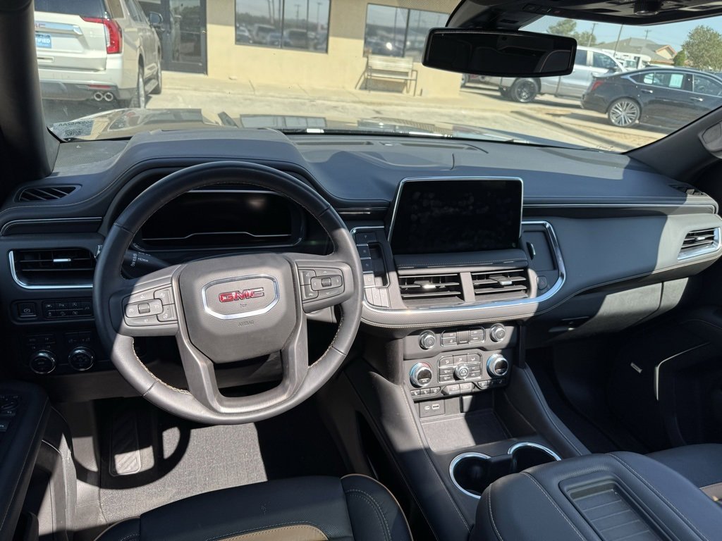 2022 Gmc Yukon AT4 photo 2