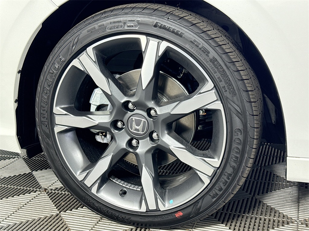 2026 Honda Civic Hybrid Sport Touring photo 20