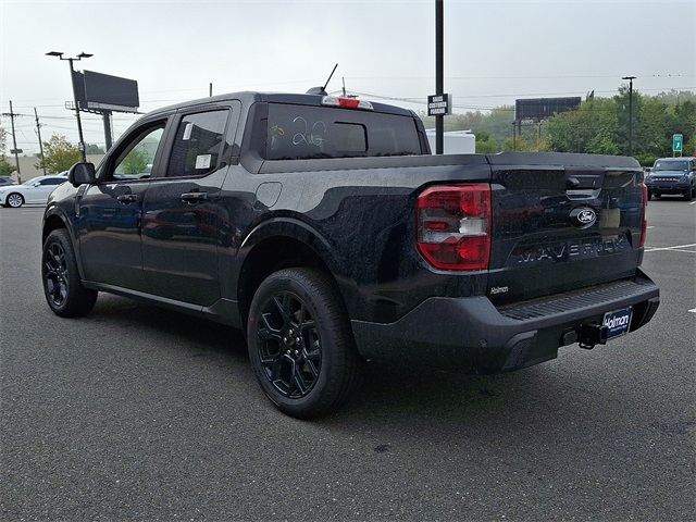 2025 Ford Maverick Lariat photo 2