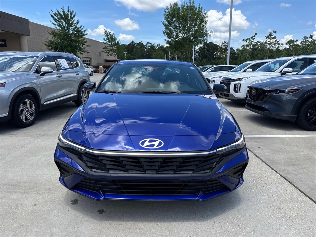 2025 Hyundai Elantra Hybrid SEL Sport photo 2