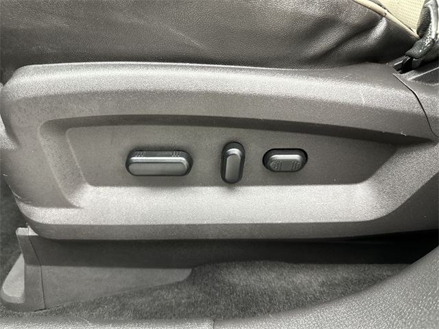 2009 Lincoln MKX Base photo 4