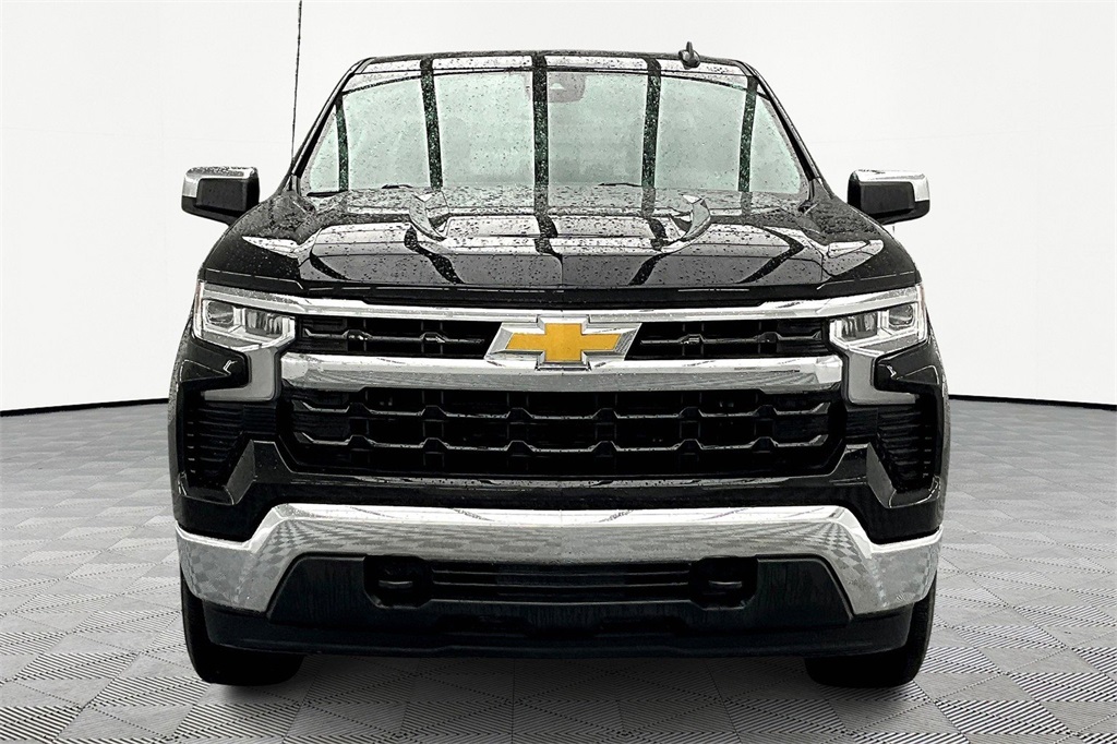 2022 Chevrolet Silverado 1500 LT photo 3