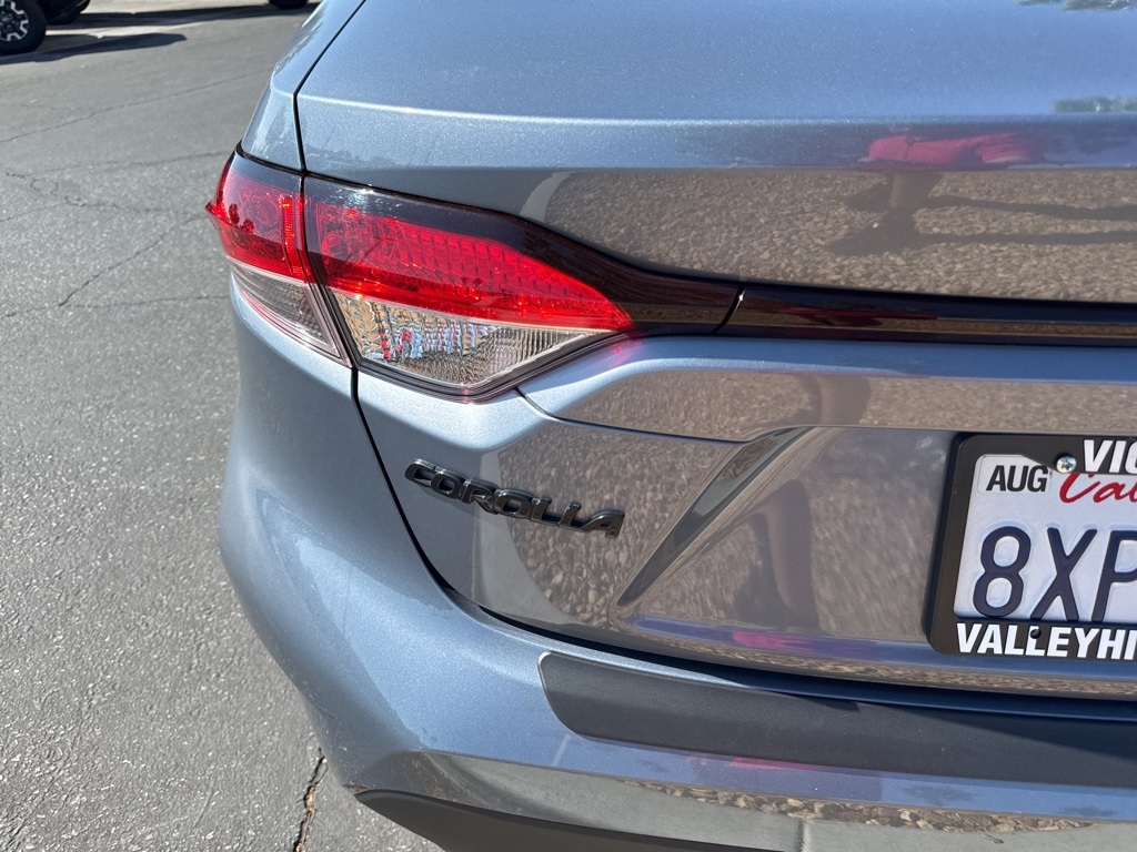 2022 Toyota Corolla LE photo 7