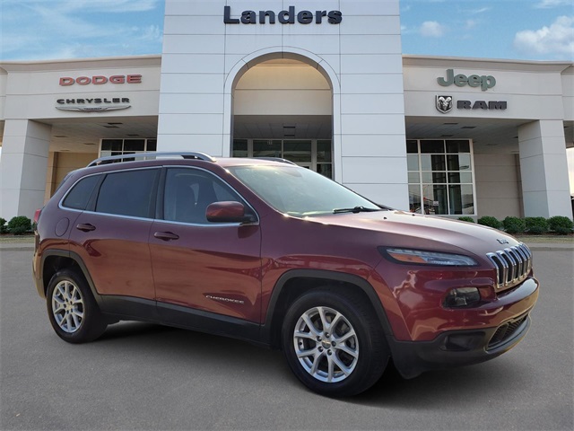 Used 2017 Jeep Cherokee Latitude with VIN 1C4PJLCB4HW541569 for sale in Bossier City, LA