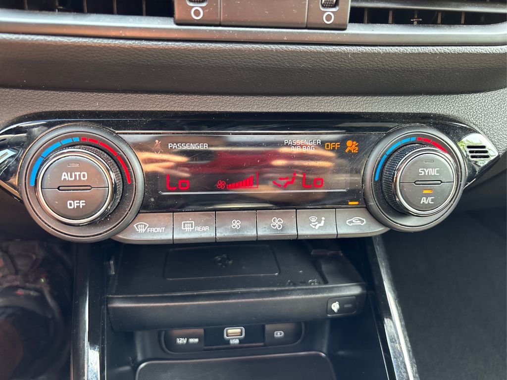 2023 Kia Forte GT-Line photo 28