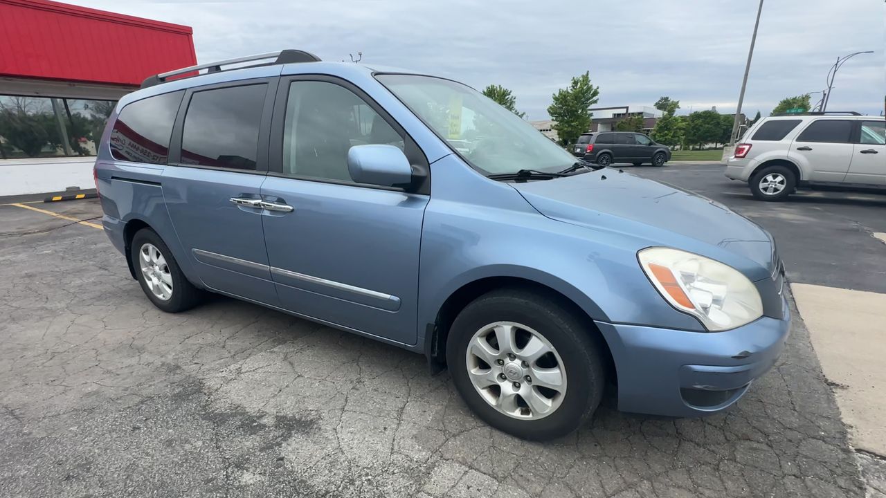 Used 2008 Hyundai Entourage GLS with VIN KNDMC233786047870 for sale in Lincoln, NE