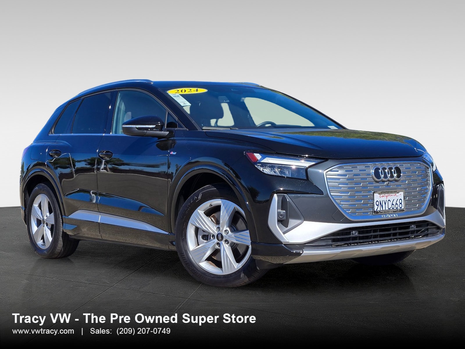 2024 Audi Q4 e-tron Premium