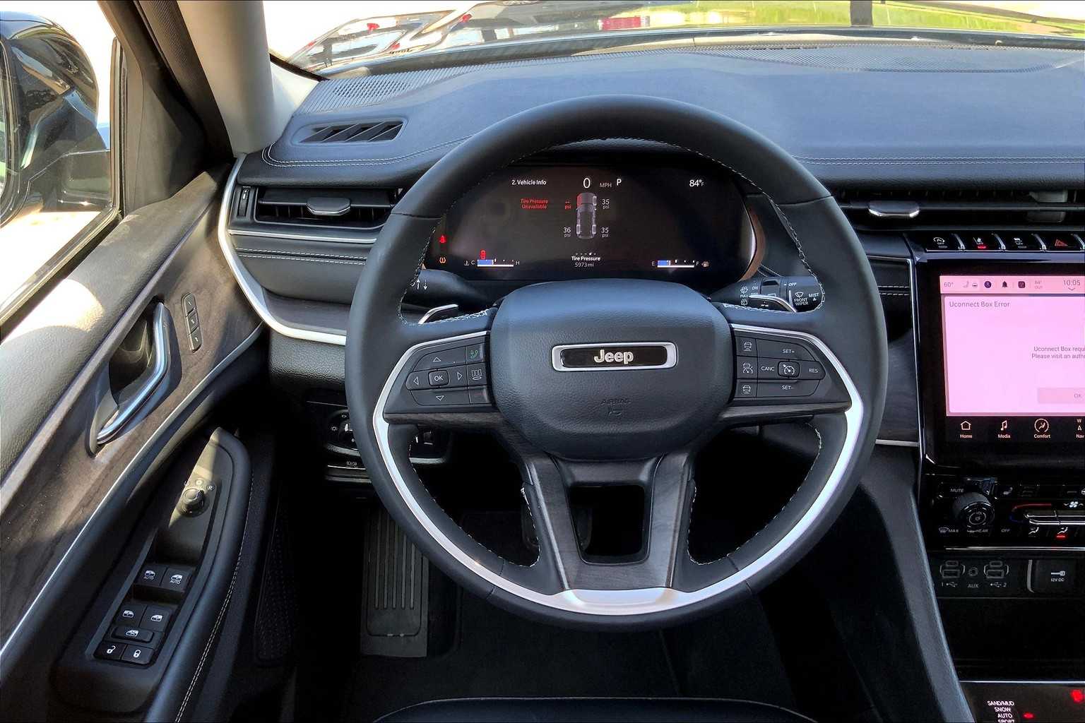 2024 Jeep Grand Cherokee Sport photo 3