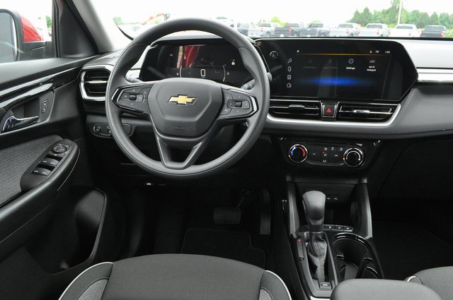 2026 Chevrolet Trailblazer LT photo 15