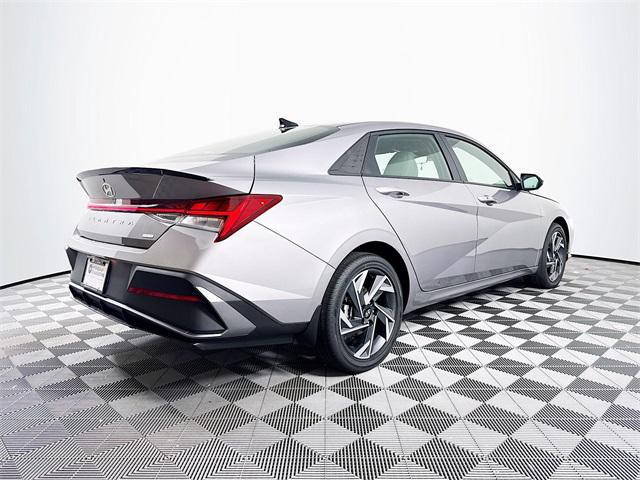 2025 Hyundai Elantra Hybrid SEL Sport photo 6