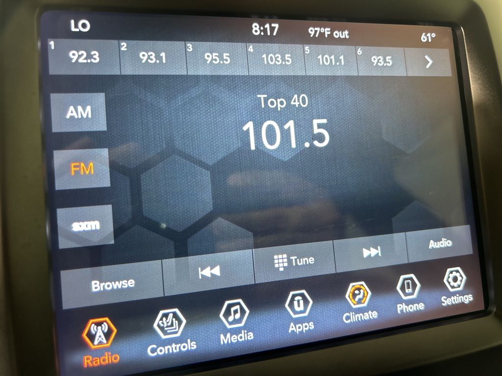2021 Jeep Cherokee Latitude Lux photo 32