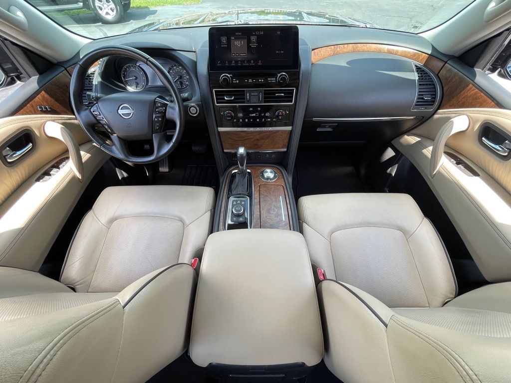 2023 Nissan Armada SL photo 9