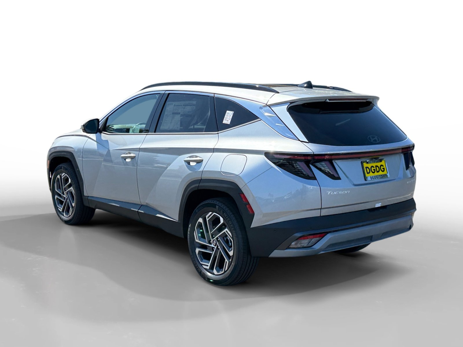 2025 Hyundai Tucson Hybrid Limited photo 3